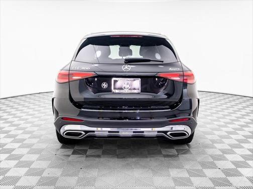 2025 Mercedes-Benz GLC 300 4MATIC