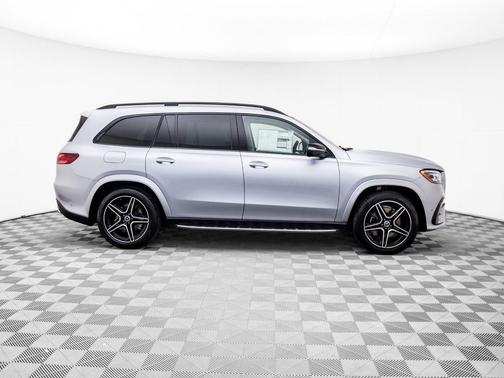 2026 Mercedes-Benz GLS 450 4MATIC