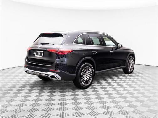 2025 Mercedes-Benz GLC 300 4MATIC