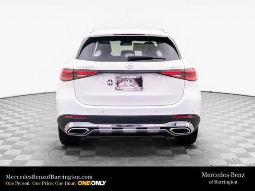Polar White 2026 Mercedes-Benz GLC 300 4MATIC