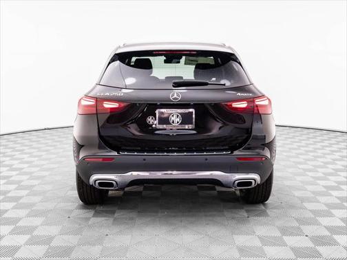 2025 Mercedes-Benz GLA 250 4MATIC