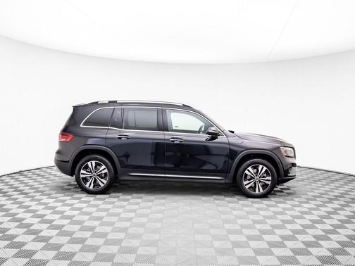 2025 Mercedes-Benz GLB 250 4MATIC