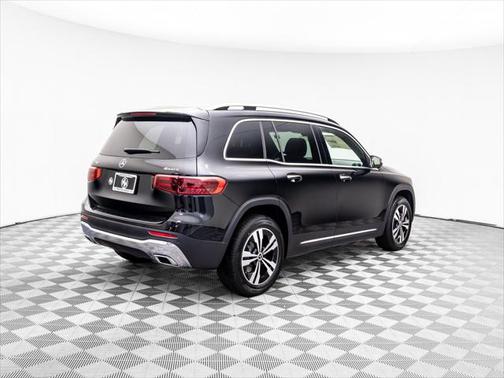2025 Mercedes-Benz GLB 250 4MATIC
