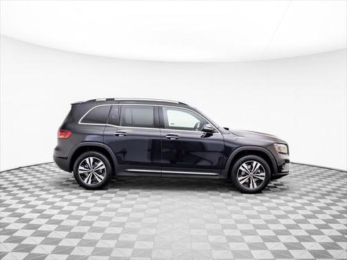 2025 Mercedes-Benz GLB 250 4MATIC