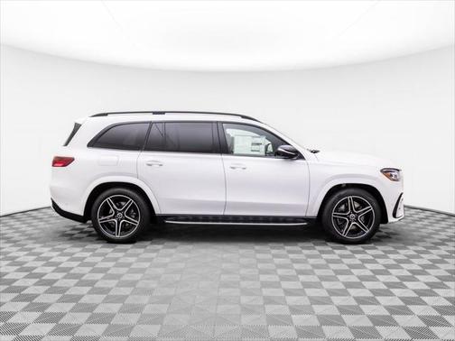 2025 Mercedes-Benz GLS 450 4MATIC