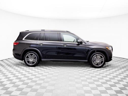 2026 Mercedes-Benz GLS 450 4MATIC