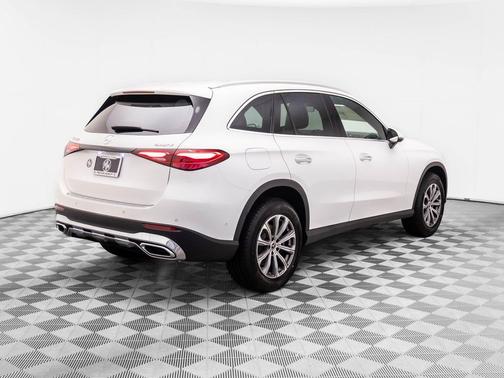 2026 Mercedes-Benz GLC 300 4MATIC