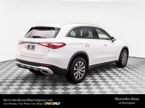 Polar White 2026 Mercedes-Benz GLC 300 4MATIC