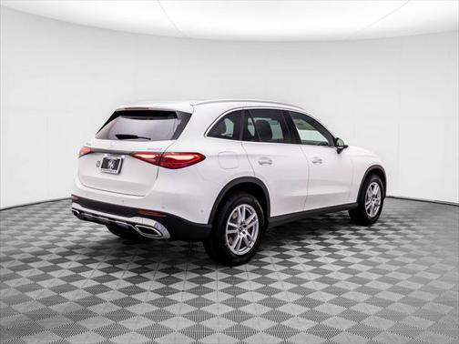 2025 Mercedes-Benz GLC 300 4MATIC