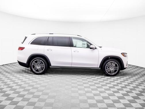 2026 Mercedes-Benz GLS 450 4MATIC