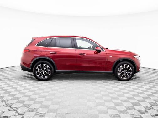 2025 Mercedes-Benz GLC 350e Base