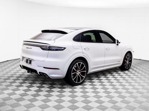 2023 Porsche Cayenne GTS