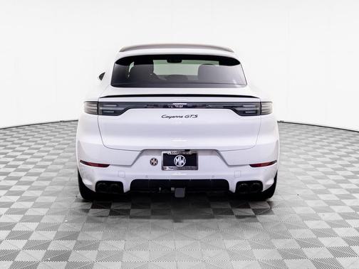2023 Porsche Cayenne GTS