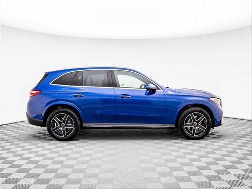 2025 Mercedes-Benz GLC 300 4MATIC