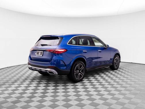 2025 Mercedes-Benz GLC 300 4MATIC