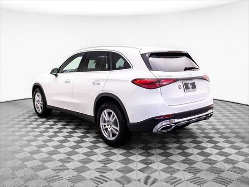 2025 Mercedes-Benz GLC 300 4MATIC