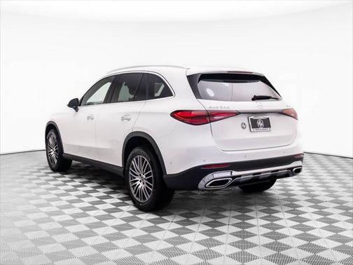 2025 Mercedes-Benz GLC 300 4MATIC