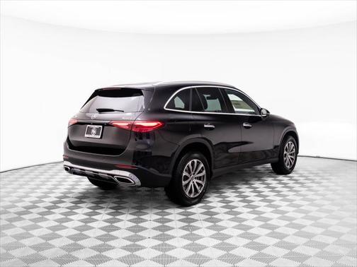 2025 Mercedes-Benz GLC 300 4MATIC