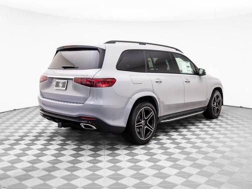 2026 Mercedes-Benz GLS 450 4MATIC
