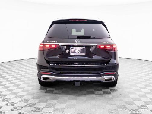2026 Mercedes-Benz GLS 580 4MATIC