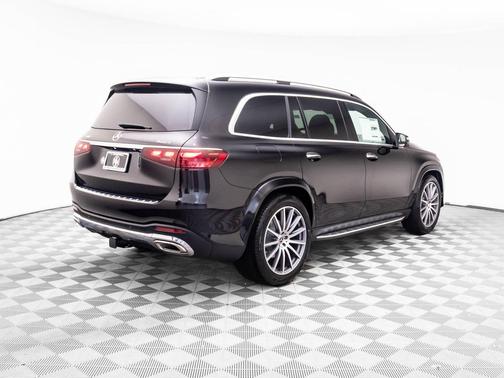 2026 Mercedes-Benz GLS 580 4MATIC