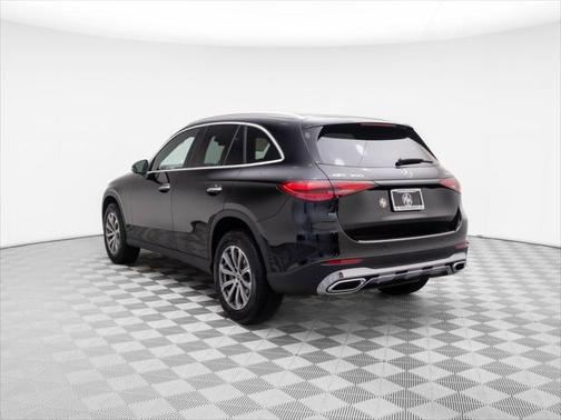 2025 Mercedes-Benz GLC 300 4MATIC