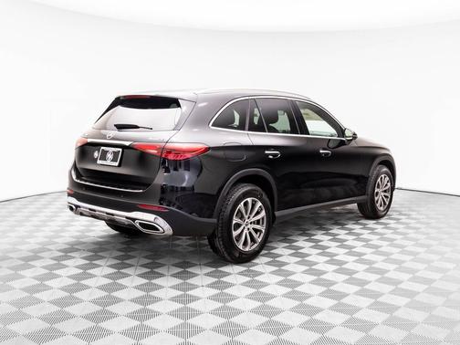 2025 Mercedes-Benz GLC 300 4MATIC
