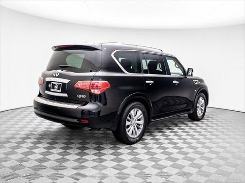 2017 INFINITI QX80 Base