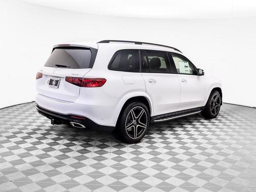 2026 Mercedes-Benz GLS 450 4MATIC