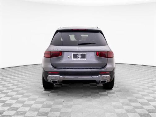 2025 Mercedes-Benz GLB 250 4MATIC