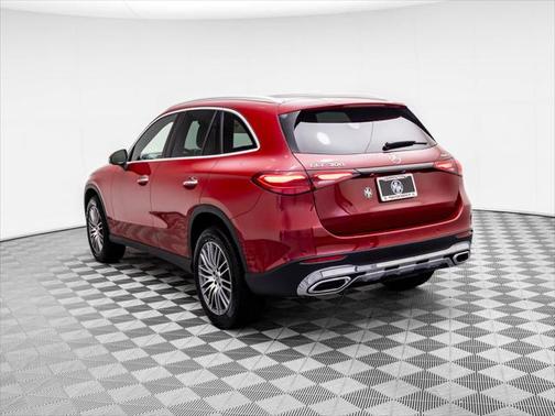 2025 Mercedes-Benz GLC 300 4MATIC