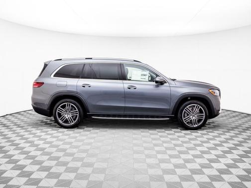 2026 Mercedes-Benz GLS 450 4MATIC