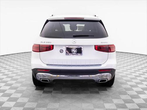 2025 Mercedes-Benz GLB 250 4MATIC