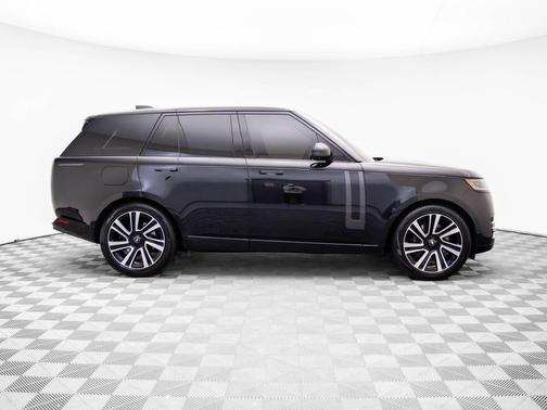 2023 Land Rover Range Rover P530 SE