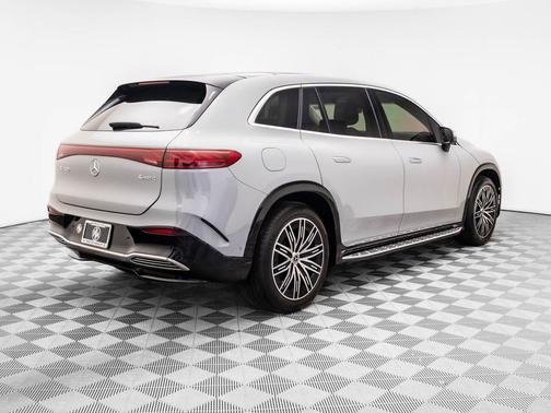 MANUFAKTUR Alpine Grey 2023 Mercedes-Benz EQS 580 4MATIC