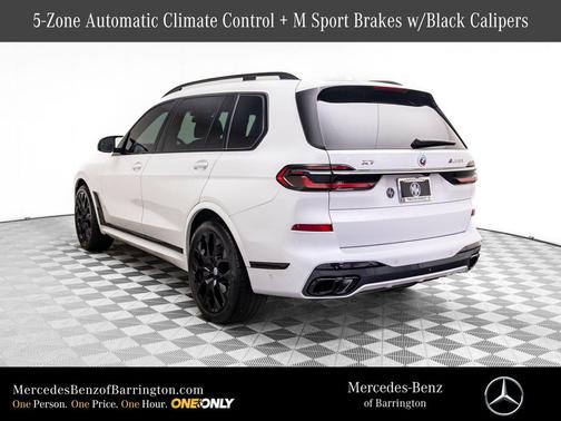 2023 BMW X7 M60i