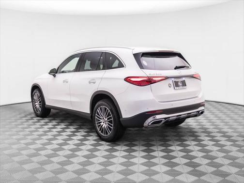 2025 Mercedes-Benz GLC 300 4MATIC