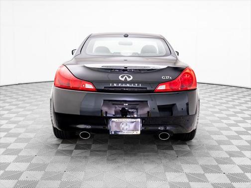 2009 INFINITI G37x Base