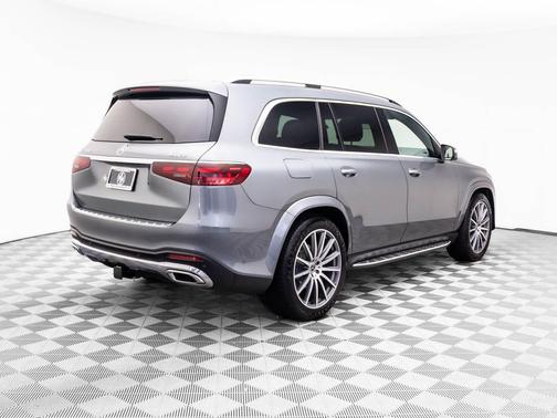2025 Mercedes-Benz GLS 450 4MATIC