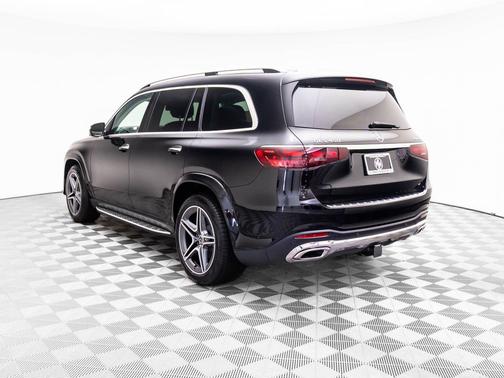 2026 Mercedes-Benz GLS 450 4MATIC