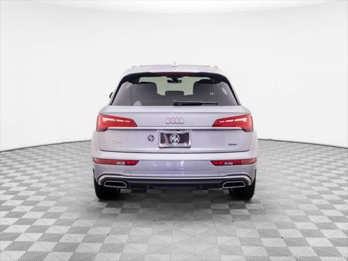 2022 Audi Q5 e 55 S line Prestige