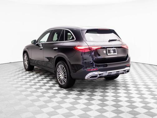 2026 Mercedes-Benz GLC 300 4MATIC