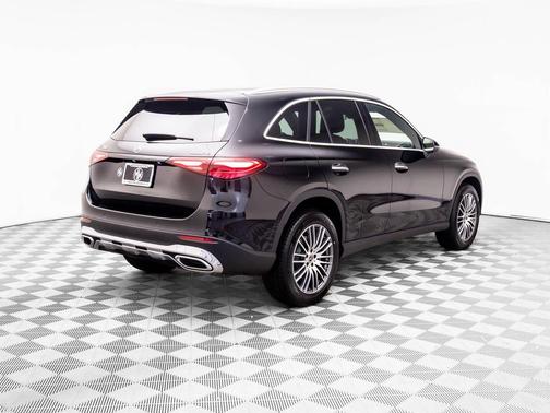 2026 Mercedes-Benz GLC 300 4MATIC