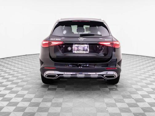 2026 Mercedes-Benz GLC 300 4MATIC