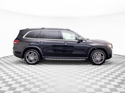 2026 Mercedes-Benz GLS 450 4MATIC