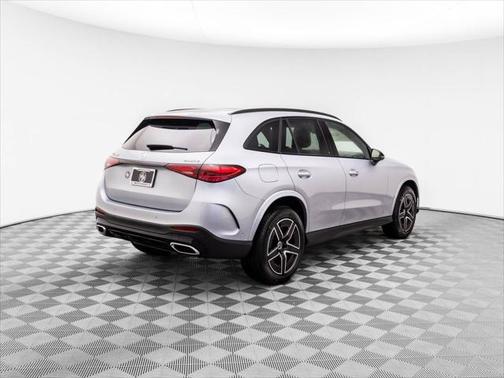 2025 Mercedes-Benz GLC 300 4MATIC