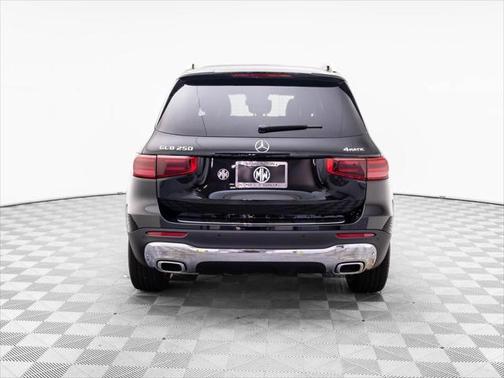 2025 Mercedes-Benz GLB 250 4MATIC
