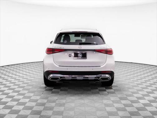 2025 Mercedes-Benz GLC 350e Base