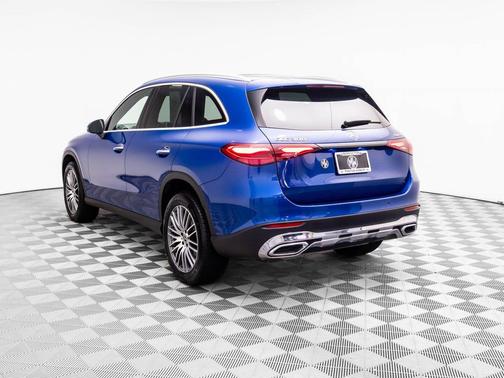 2025 Mercedes-Benz GLC 300 4MATIC