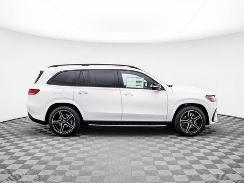 2025 Mercedes-Benz GLS 450 4MATIC